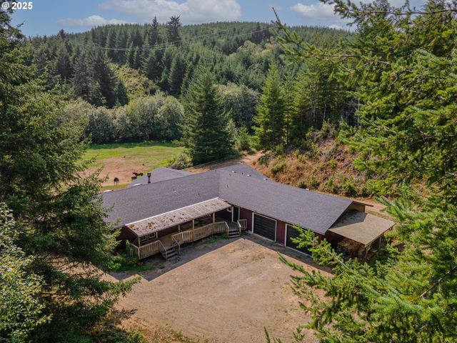 61842 DAVIS SLOUGH Rd, Coos Bay, OR 97420