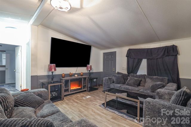 1224 Astoria Road, Jamesville, NC 27846