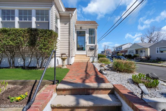 137 Inskip Avenue, Ocean Grove, NJ 07756