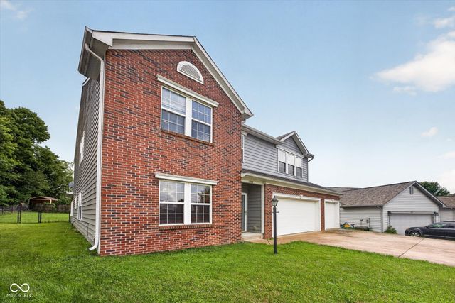 1400 W Caber Court, Bloomington, IN 47403