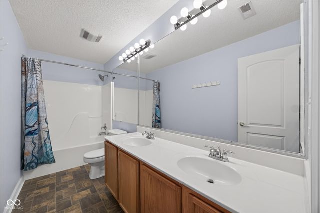 1400 W Caber Court, Bloomington, IN 47403