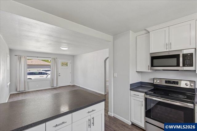 530 Bradley St SE, Albany, OR 97321