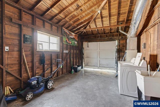 530 Bradley St SE, Albany, OR 97321