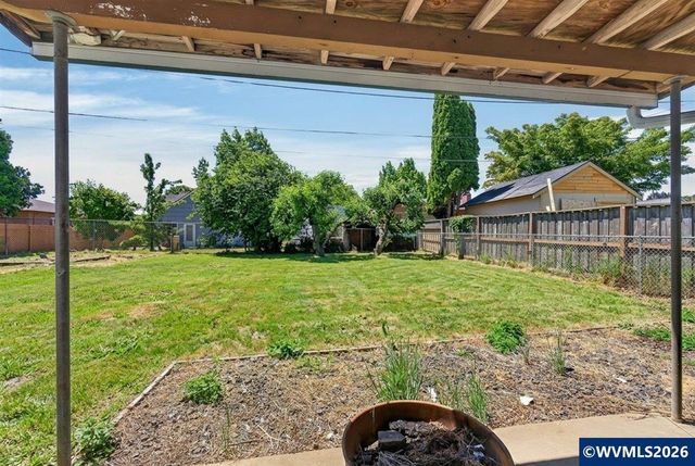 530 Bradley St SE, Albany, OR 97321
