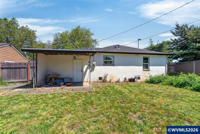 530 Bradley St SE, Albany, OR 97321