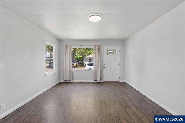530 Bradley St SE, Albany, OR 97321