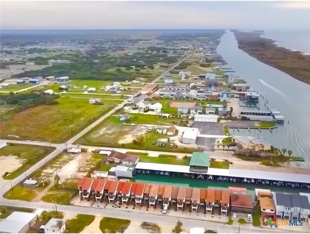 458 S Pirates Cove 4, Port O'connor, TX 77982