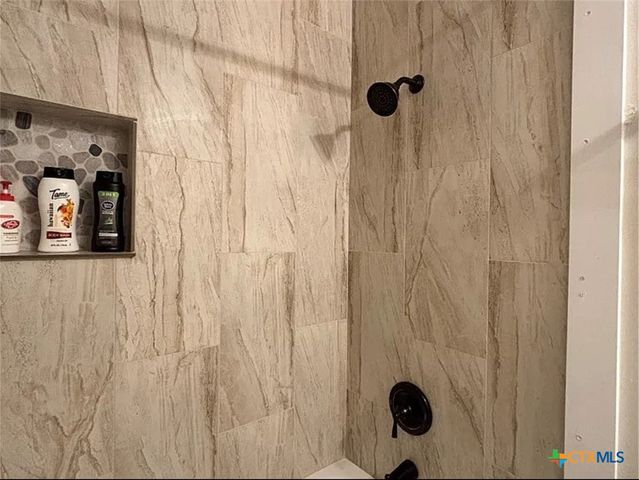 458 S Pirates Cove 4, Port O'connor, TX 77982