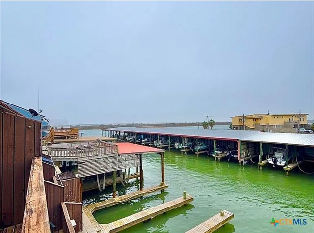 458 S Pirates Cove 4, Port O'connor, TX 77982