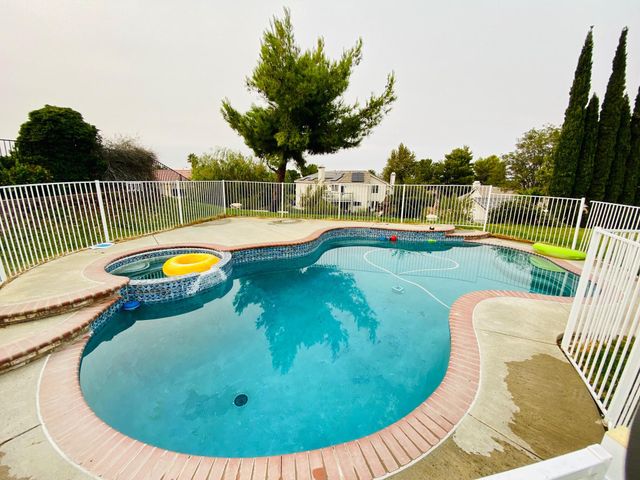 5539 Avenida Entrada, Palmdale, CA 93551