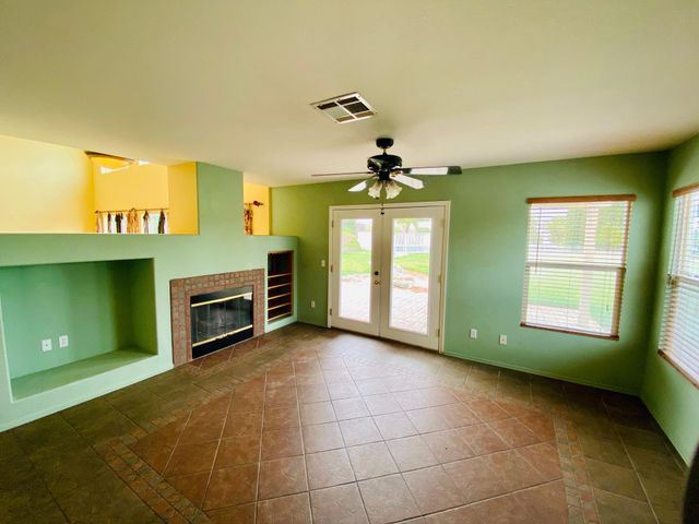 5539 Avenida Entrada, Palmdale, CA 93551