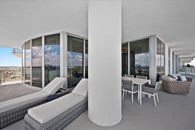 220 Lake Shore Drive 1401, Lake Park, FL 33403