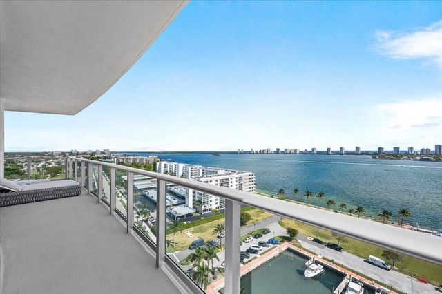 220 Lake Shore Drive 1401, Lake Park, FL 33403