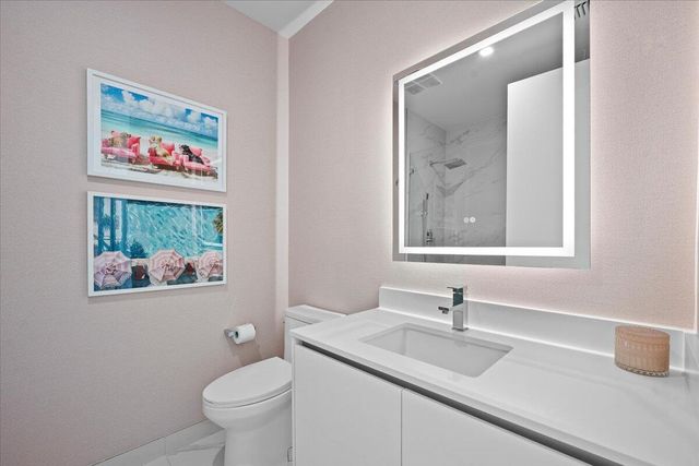 220 Lake Shore Drive 1401, Lake Park, FL 33403