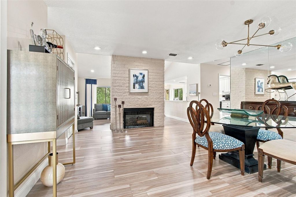 Image 14 of property listing at 5005 PALOMA DRIVE, Tampa, FL 33624