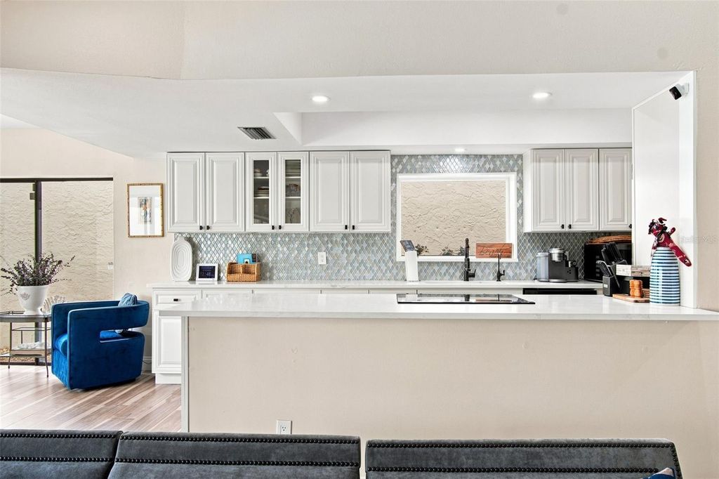 Image 37 of property listing at 5005 PALOMA DRIVE, Tampa, FL 33624