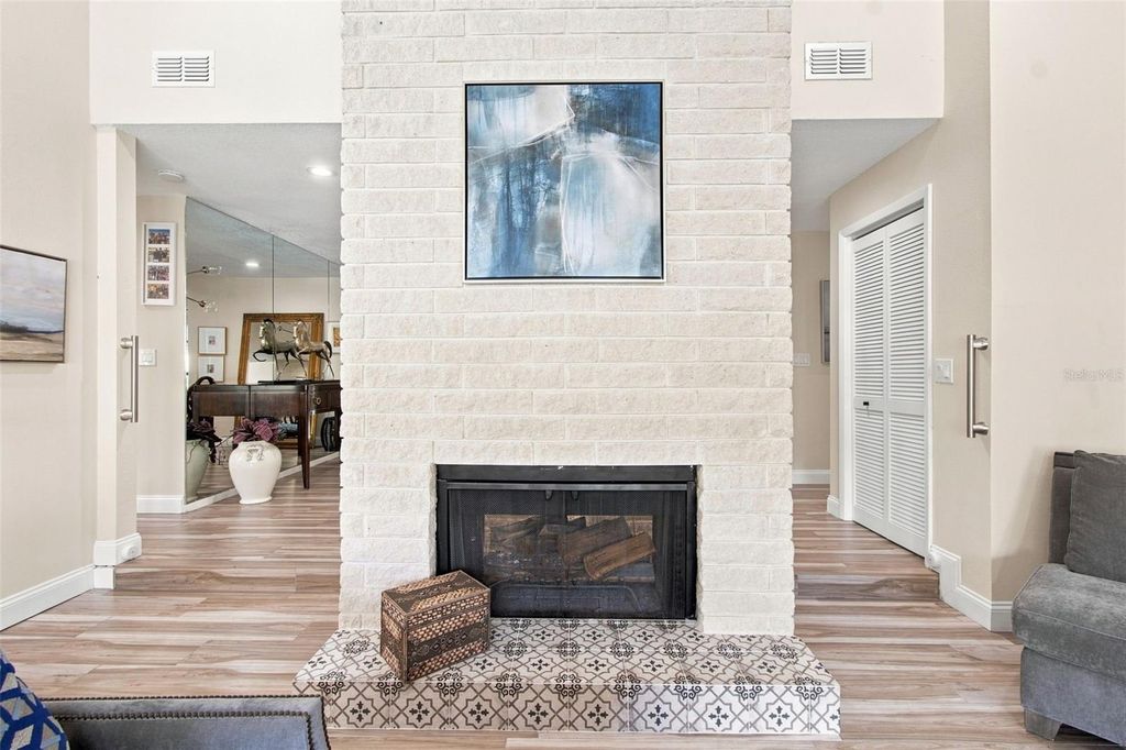 Image 38 of property listing at 5005 PALOMA DRIVE, Tampa, FL 33624