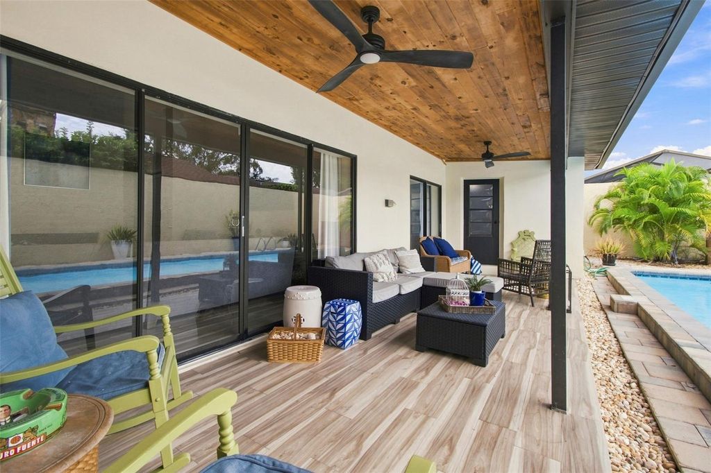 Image 61 of property listing at 5005 PALOMA DRIVE, Tampa, FL 33624