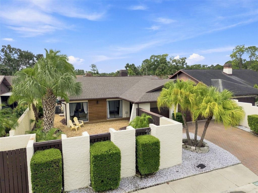 Image 75 of property listing at 5005 PALOMA DRIVE, Tampa, FL 33624