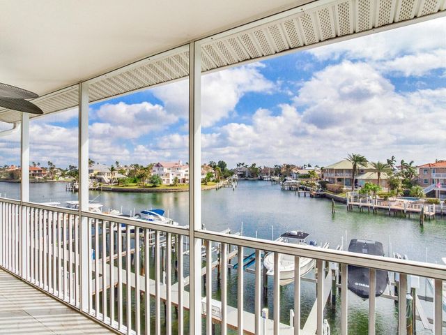 521 PINELLAS BAYWAY S 107, St Petersburg, FL 33715