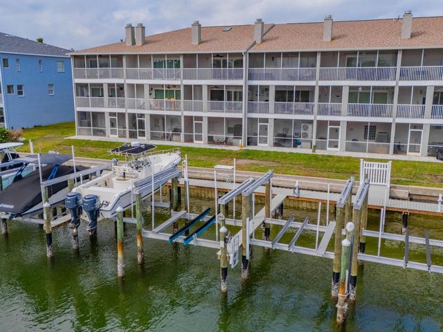 521 PINELLAS BAYWAY S 107, St Petersburg, FL 33715