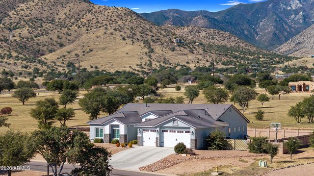 6450 E SADDLEHORN Circle, Hereford, AZ 85615