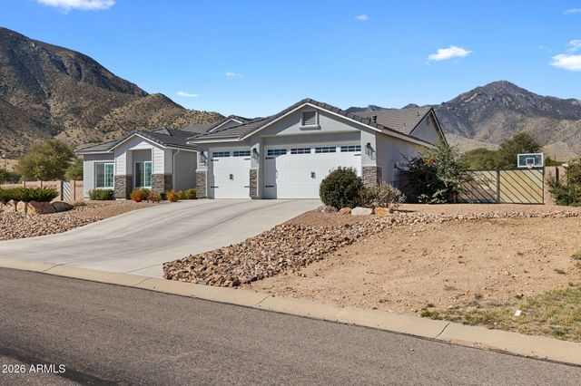 6450 E SADDLEHORN Circle, Hereford, AZ 85615