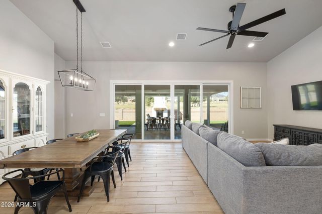 6450 E SADDLEHORN Circle, Hereford, AZ 85615