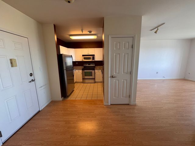 1 Cityview Ln 804, Quincy, MA 02169