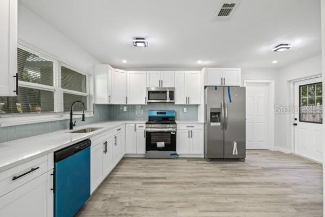 4610 N LINCOLN AVENUE, Tampa, FL 33614