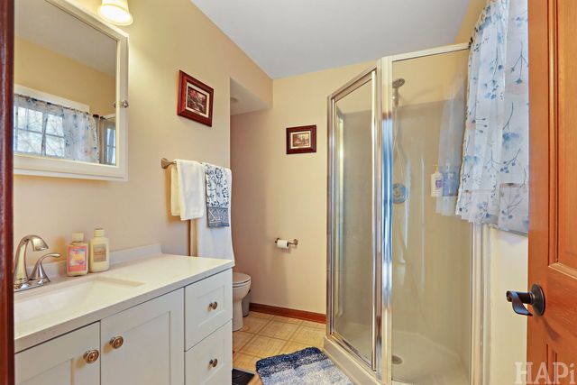 1512 W Oakleaf Drive, Johnsburg, IL 60051