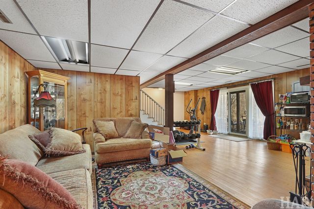 1512 W Oakleaf Drive, Johnsburg, IL 60051