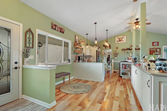 1512 W Oakleaf Drive, Johnsburg, IL 60051