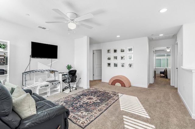 367 Talus Way S, Madera, CA 93636