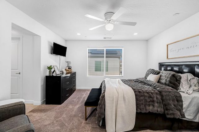 367 Talus Way S, Madera, CA 93636