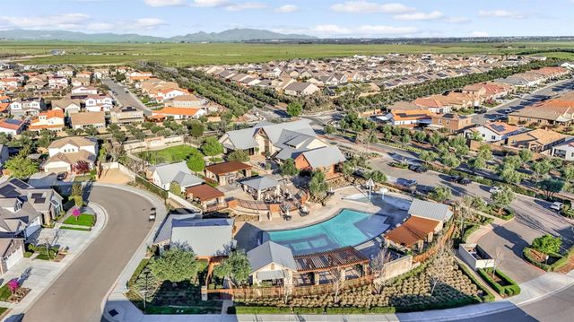 367 Talus Way S, Madera, CA 93636