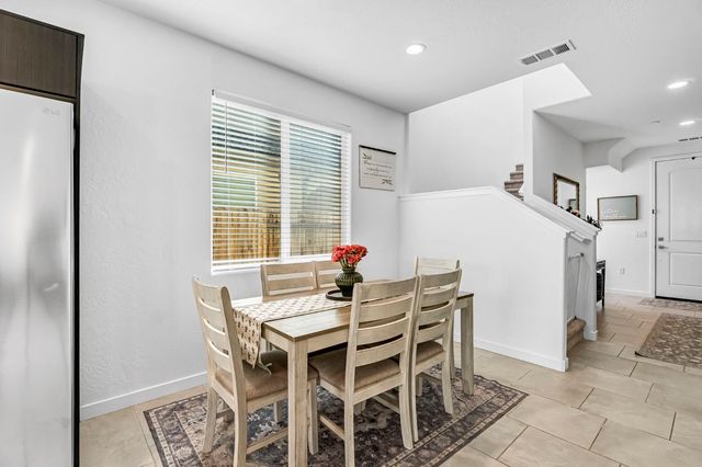 367 Talus Way S, Madera, CA 93636