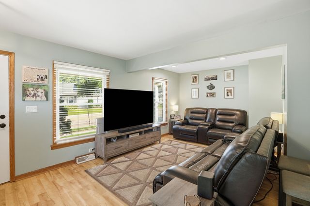 11224 Front Street, Mokena, IL 60448