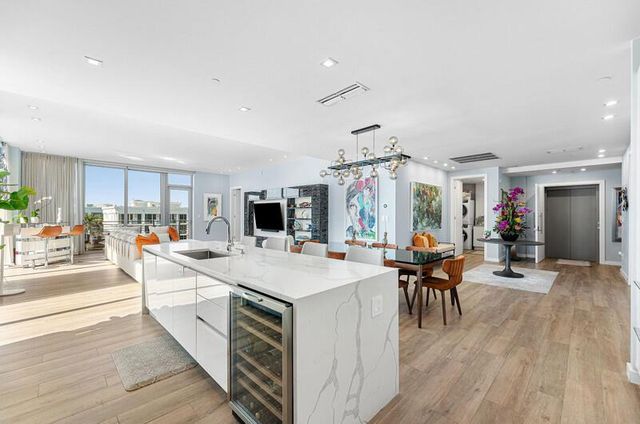 41 Isle Of Venice Drive Ph 502, Fort Lauderdale, FL 33301