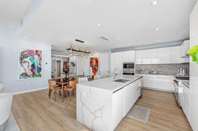 41 Isle Of Venice Drive Ph 502, Fort Lauderdale, FL 33301
