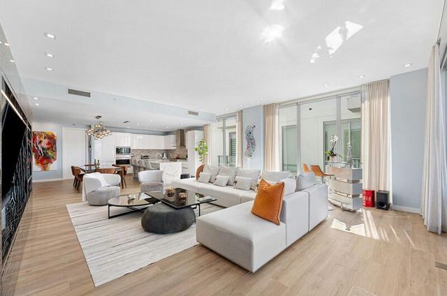 41 Isle Of Venice Drive Ph 502, Fort Lauderdale, FL 33301