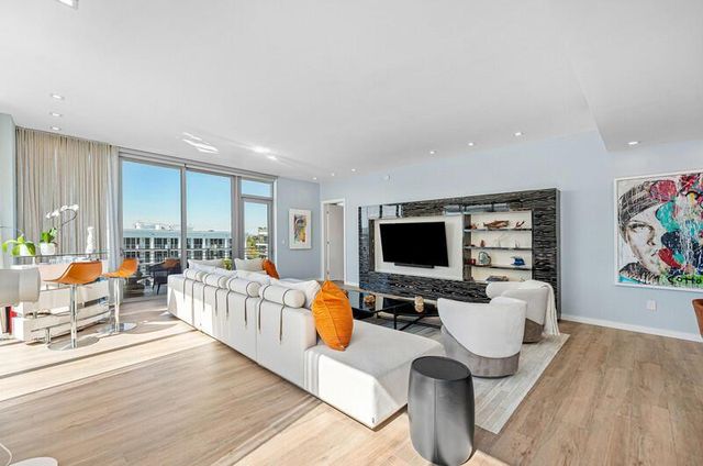 41 Isle Of Venice Drive Ph 502, Fort Lauderdale, FL 33301