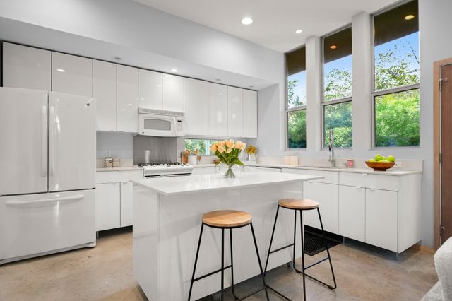 4418 Hank Ave 3, Austin, TX 78745