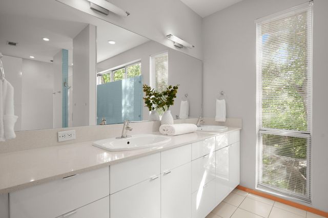 4418 Hank Ave 3, Austin, TX 78745