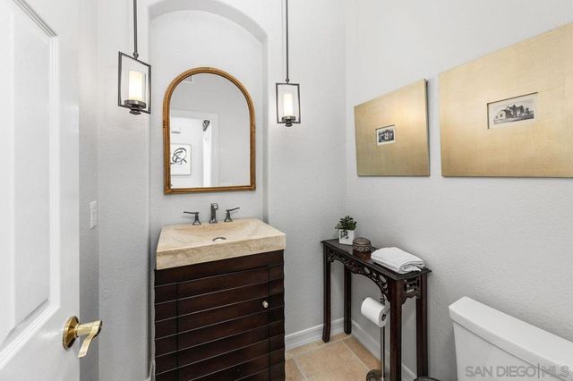 12113 Travertine Ct, Poway, CA 92064