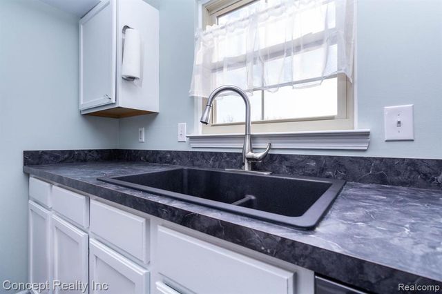 2851 Biddle Avenue, Wyandotte, MI 48192