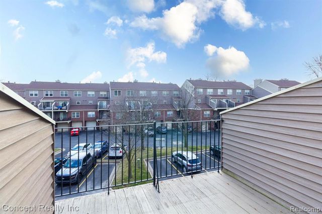 2851 Biddle Avenue, Wyandotte, MI 48192