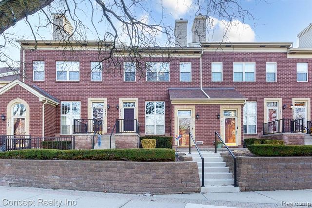 2851 Biddle Avenue, Wyandotte, MI 48192