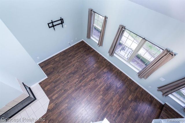 2851 Biddle Avenue, Wyandotte, MI 48192