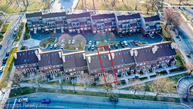 2851 Biddle Avenue, Wyandotte, MI 48192